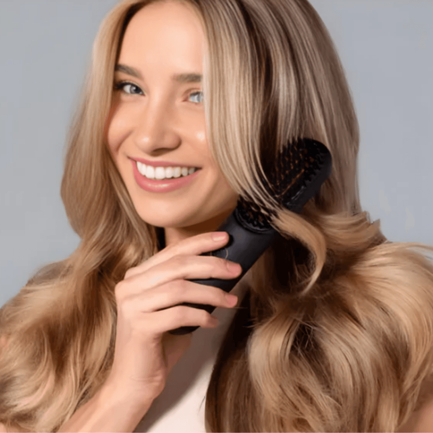 Spazzola GLAM Brush – Capelli lisci dalle radici alle punte in 2 minuti